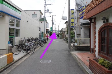 もう少し直進です。